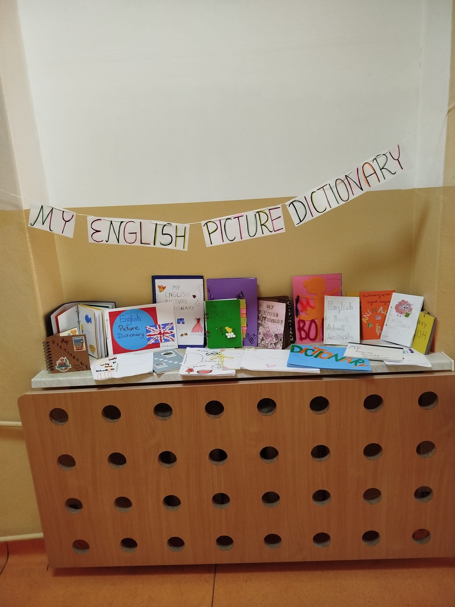 Ikona do artykułu: Konkurs  "My english picture dictionary"